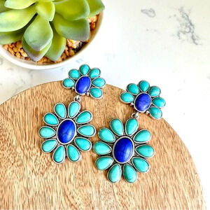 2/$30🌵 Southwestern Faux Turquoise Cluster Earrings Bohemian Boho Western
